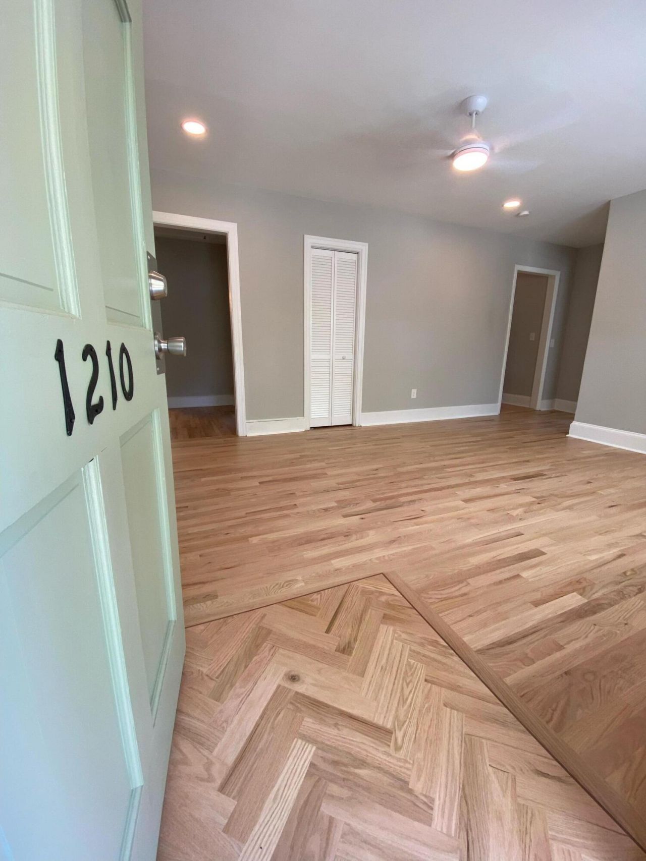 1210 Sunnyside Drive Photo 4