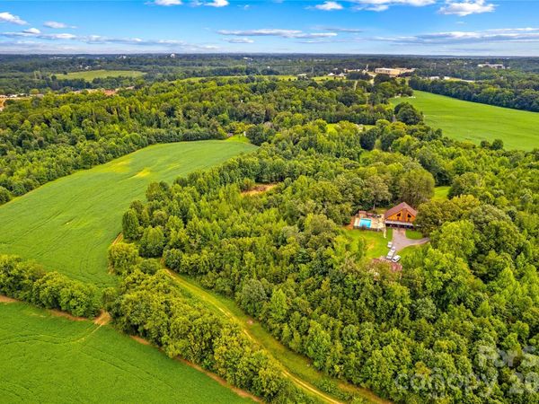 239 Belfast Road , Statesville, NC 28677