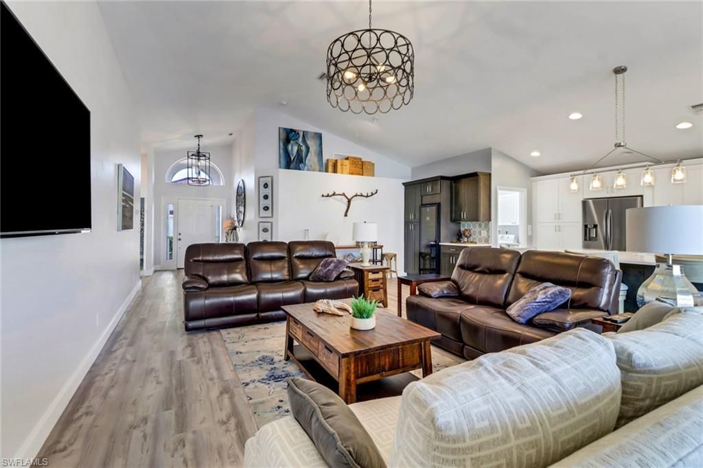 1059 Jardin Dr , Naples, FL 34104 Photo