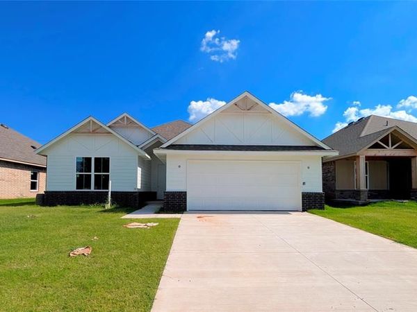 11712 SW 15th Terrace, Yukon, OK 73099