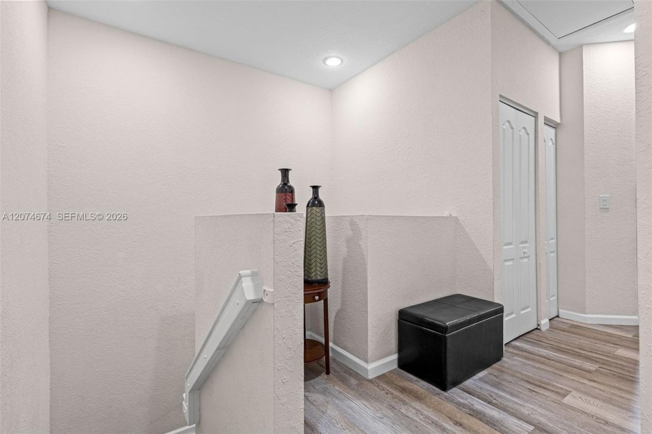 1034 NE 30th Ave , Homestead, FL 33033 Photo