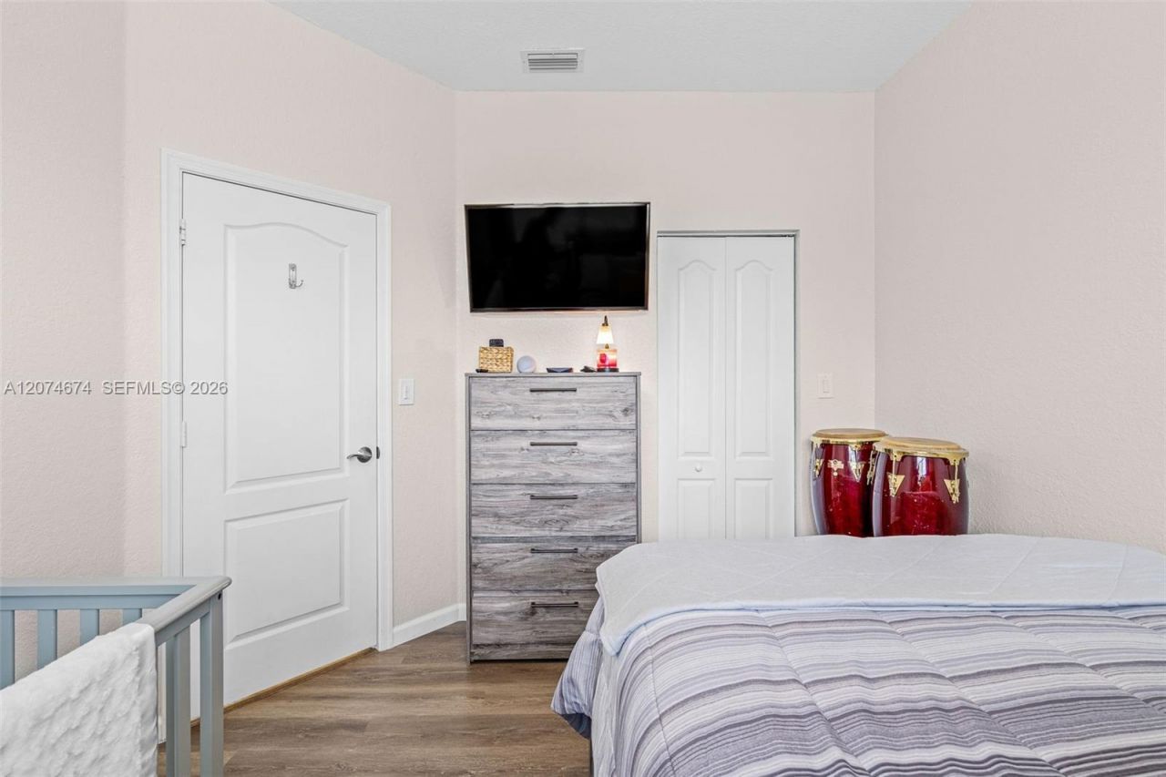 1034 NE 30th Ave , Homestead, FL 33033 Photo