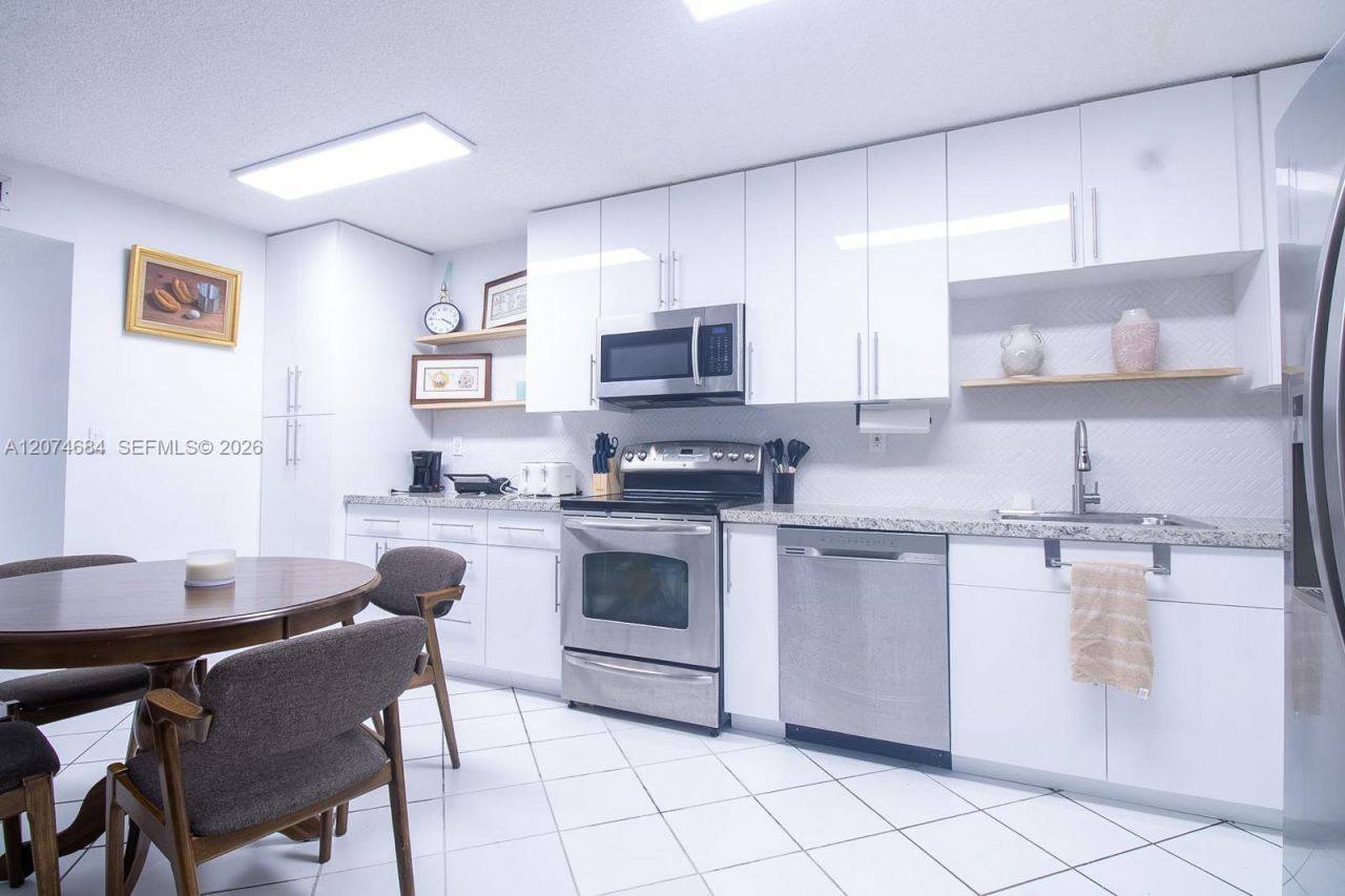 4760 NW 102nd Ave , Unit 103-12, Doral, FL 33178 Photo