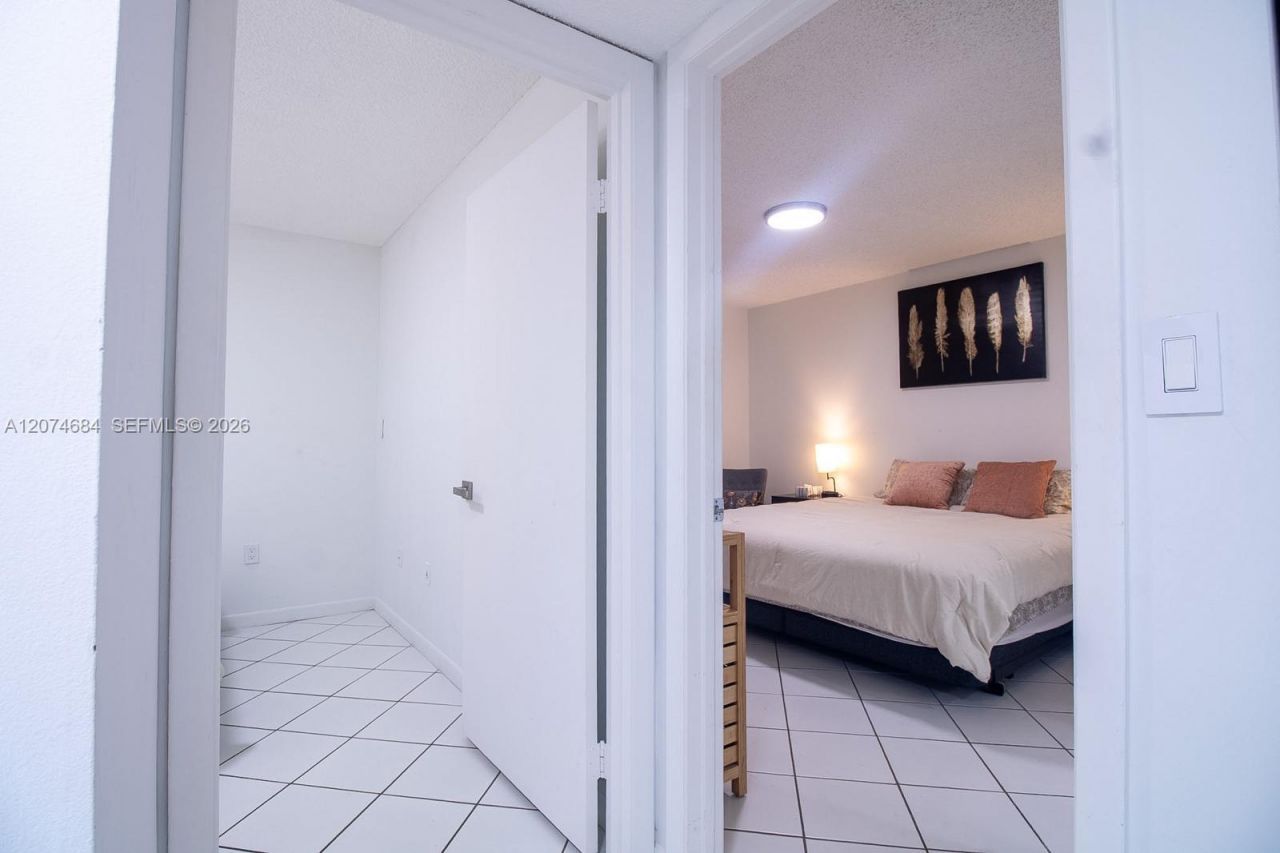 4760 NW 102nd Ave , Unit 103-12, Doral, FL 33178 Photo