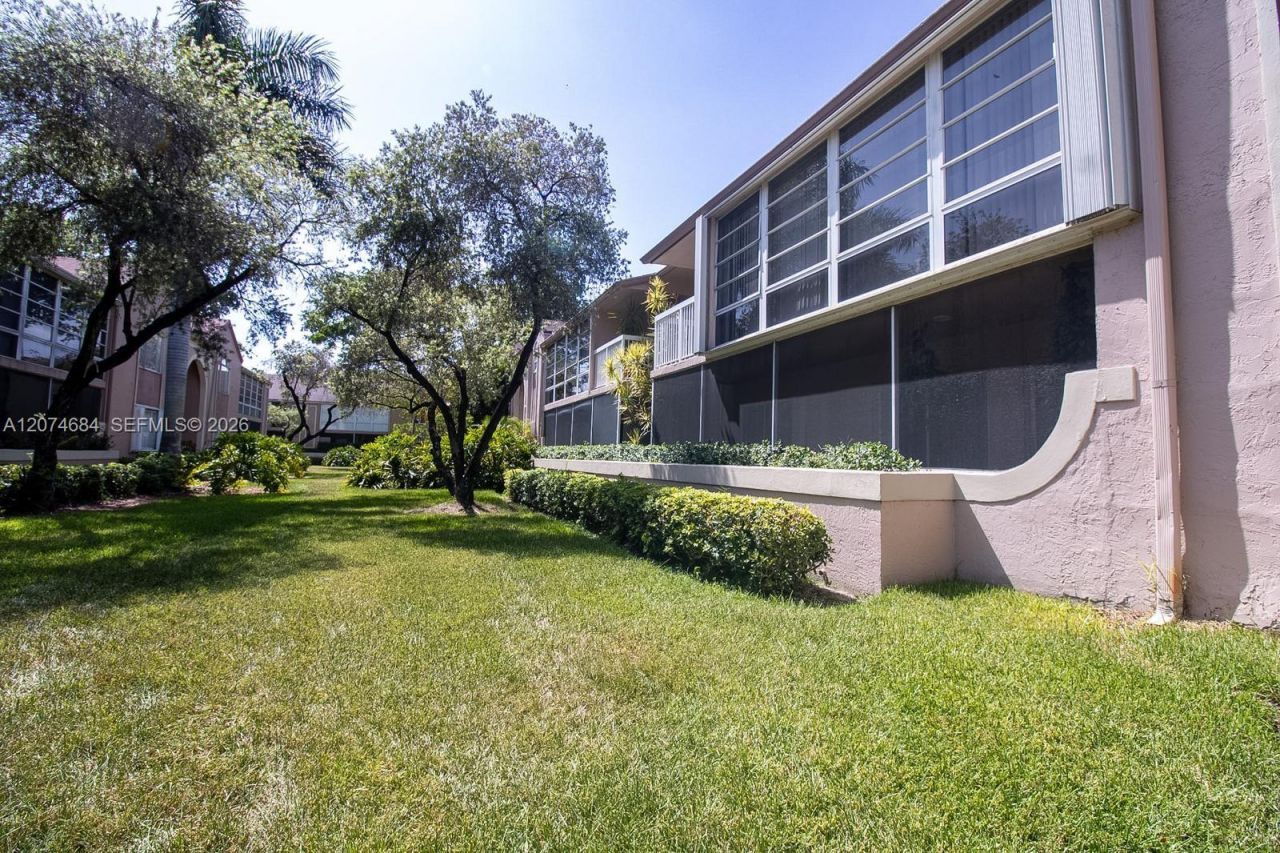 4760 NW 102nd Ave , Unit 103-12, Doral, FL 33178 Photo