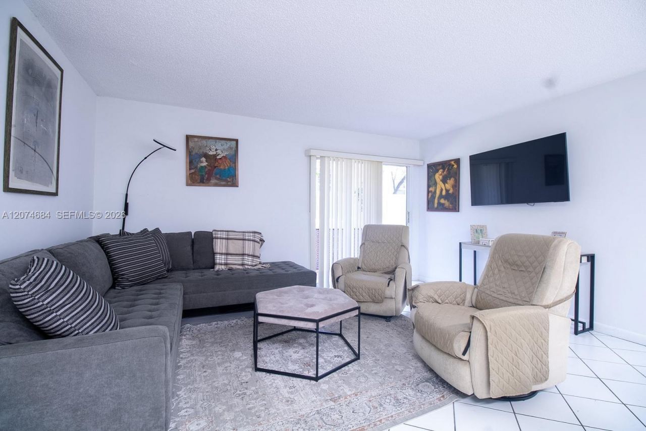 4760 NW 102nd Ave , Unit 103-12, Doral, FL 33178 Photo