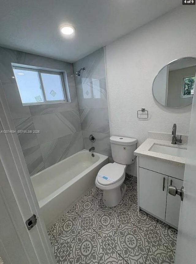 1811 NW 19th Ter , Unit 8, Miami, FL 33125 Photo