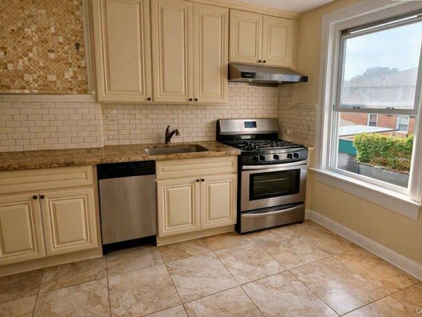 6807 59th Drive , Maspeth, NY 11378