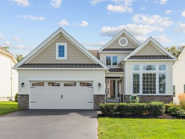 79 Pine Tree Drive, Unit 70, Methuen, MA 01844