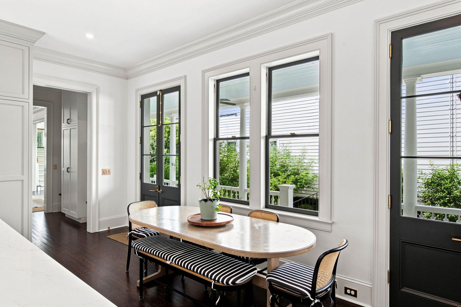 21 Lamboll Street Photo 22