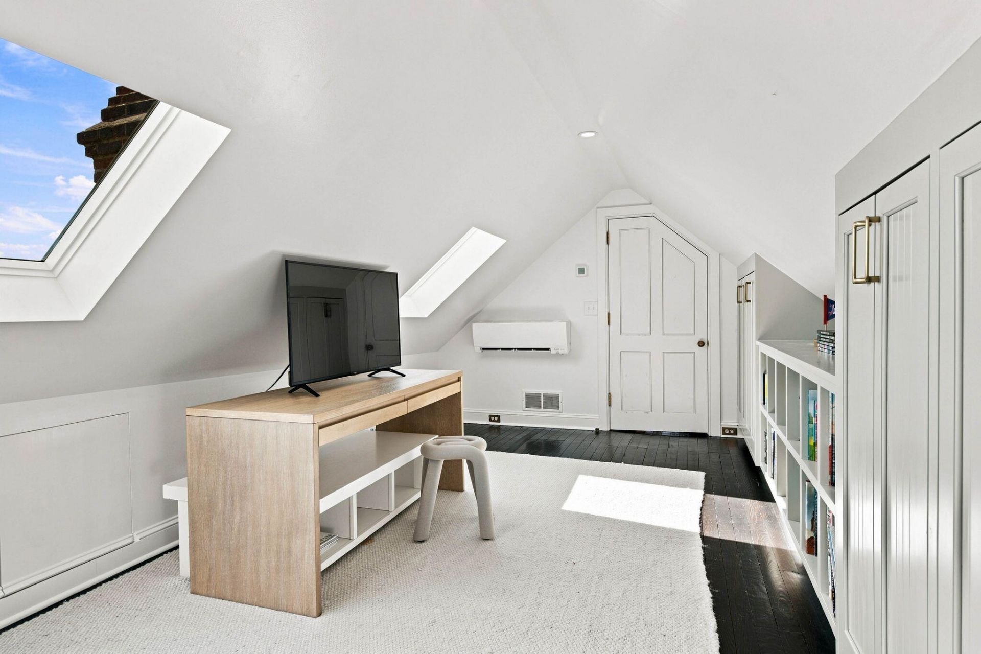 21 Lamboll Street Photo 41
