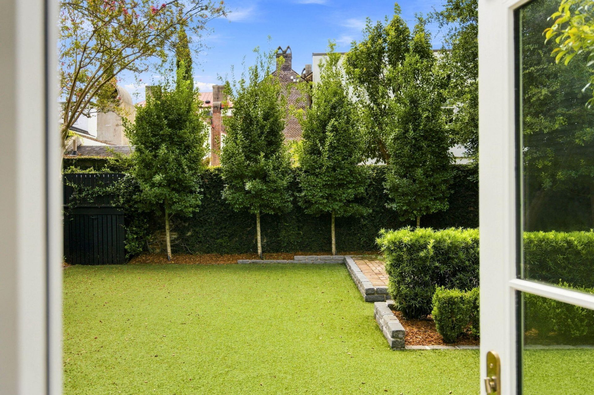 21 Lamboll Street Photo 58