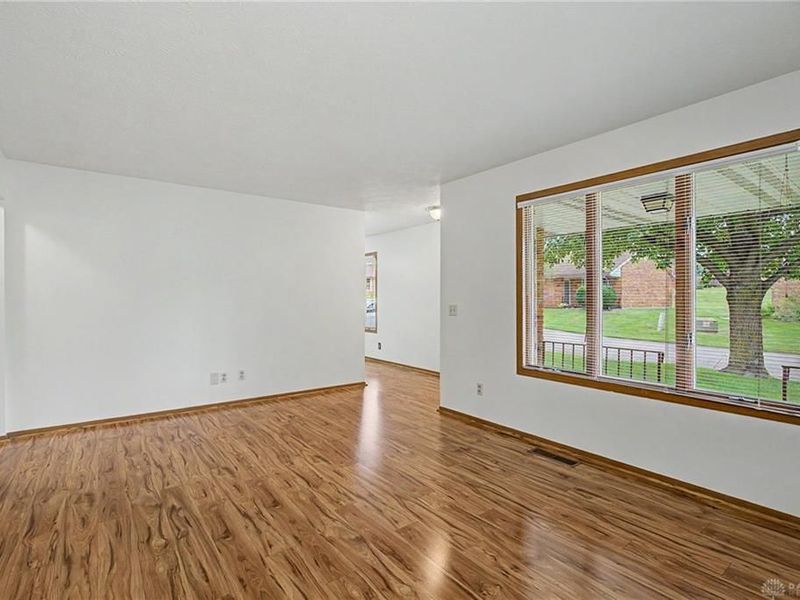 2939 Avery Circle, Springfield, OH 45503 Photo 6