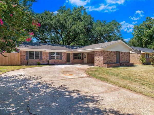 505 Meadowbrook Lane, Shreveport, LA 71105