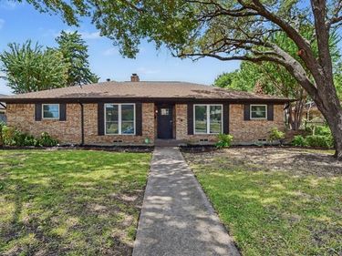 4915 Hovenkamp Drive , Dallas, TX 75227