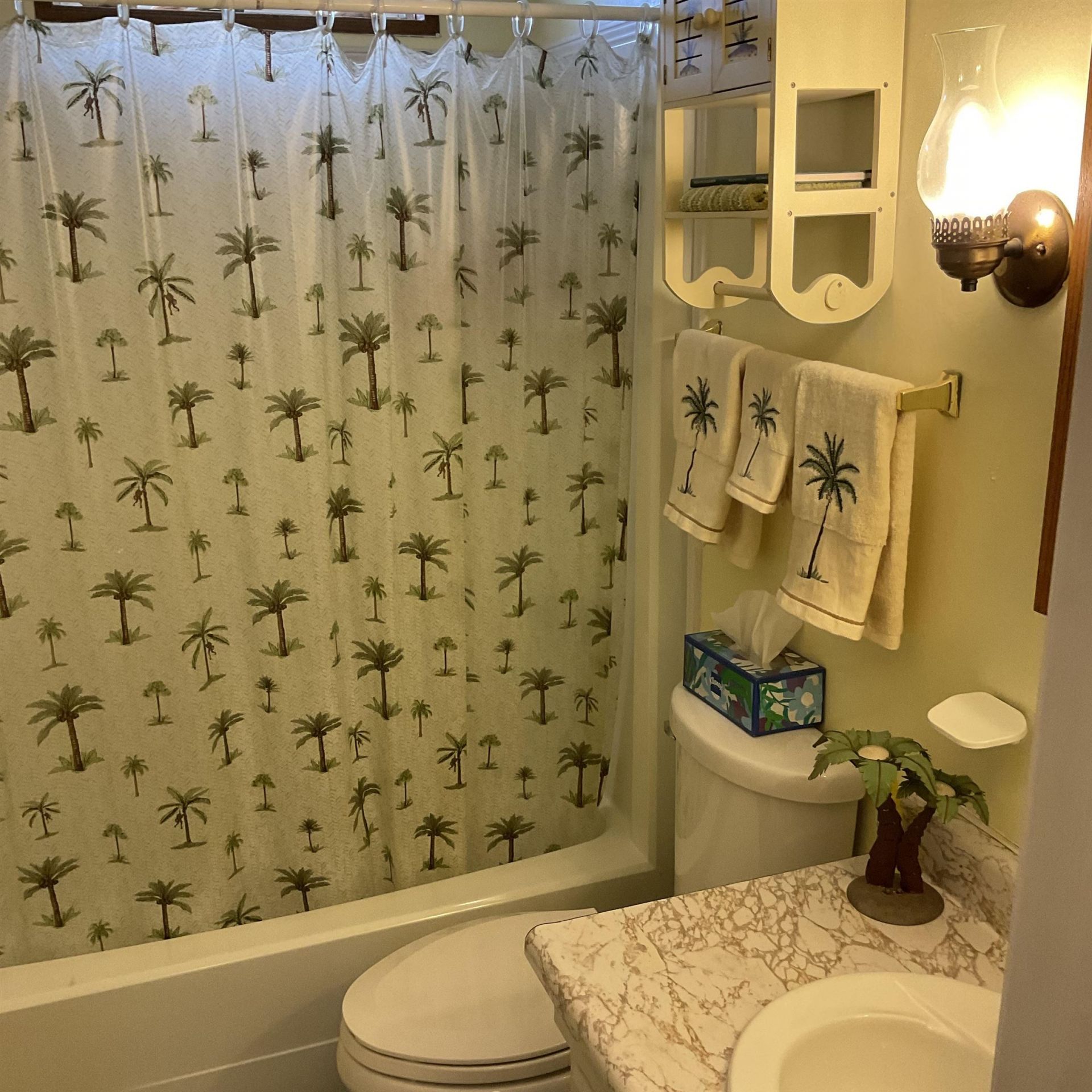885 Hilander Dr.  Photo 12