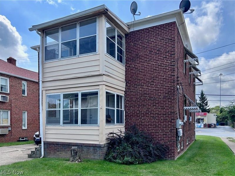 14006 Lakewood Heights Boulevard, Lakewood, OH 44107 Photo 2
