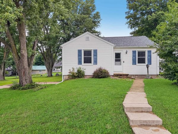760 N Court Street, Platteville, WI 53818