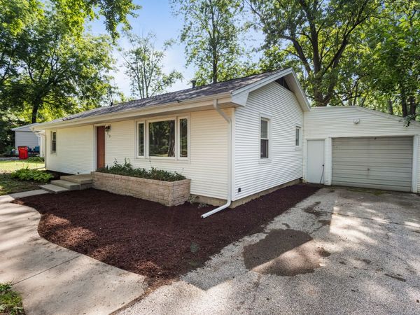 713 Southwest Drive , Champaign, IL 61820