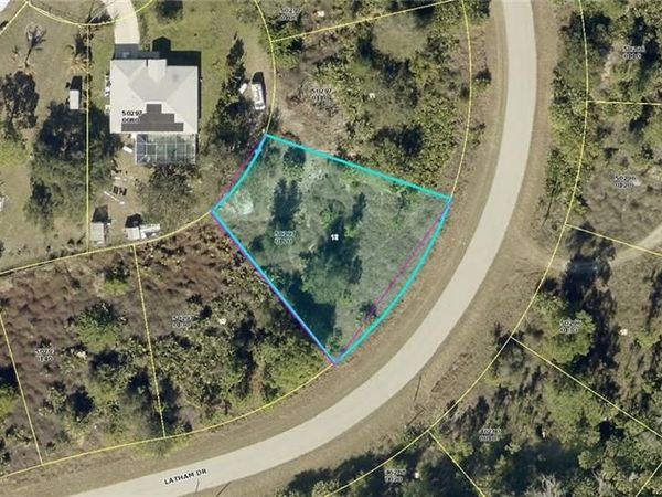 1943 Latham DR , LEHIGH ACRES, FL 33972