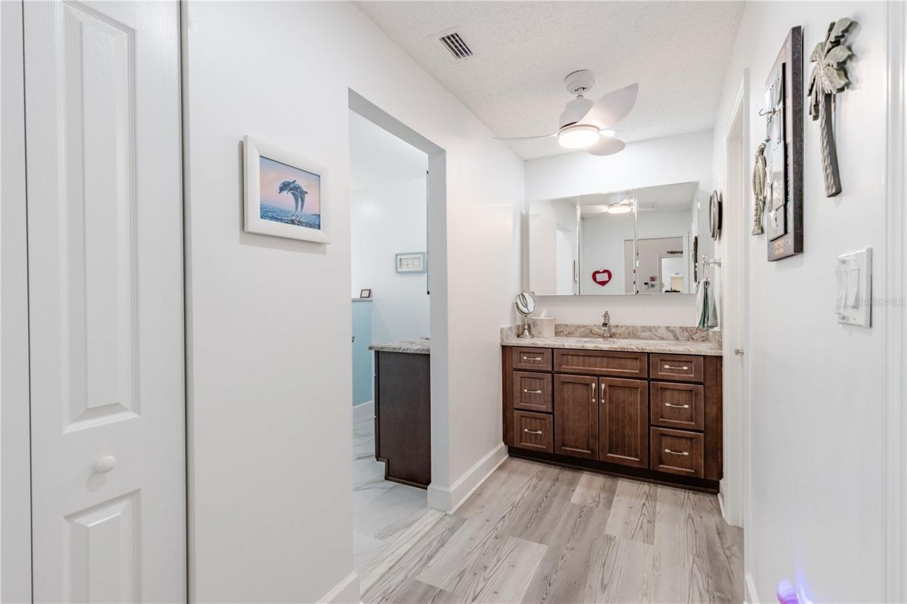 33816 Spring Drive , Leesburg, FL 34788 Photo