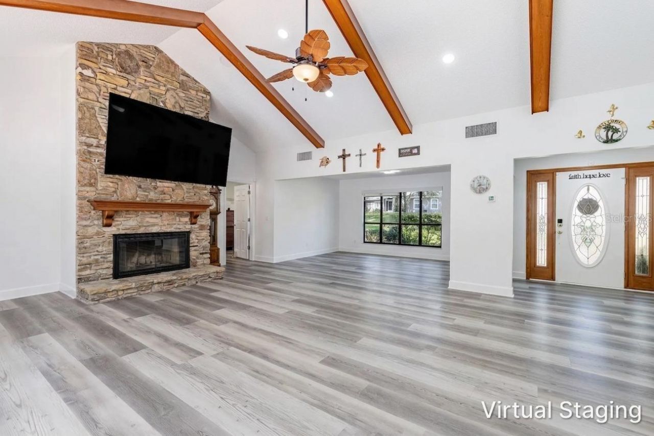 33816 Spring Drive , Leesburg, FL 34788 Photo