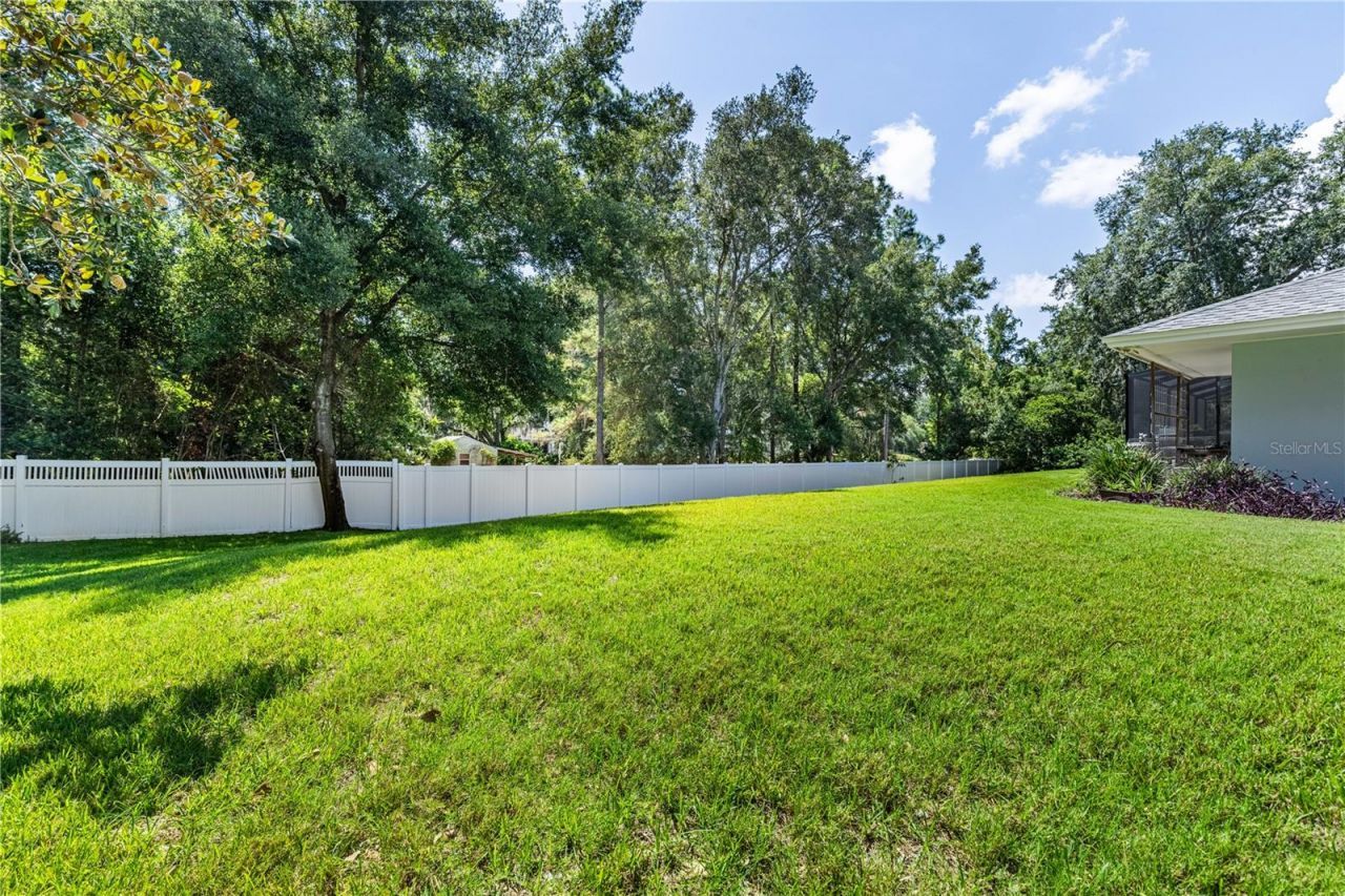 33816 Spring Drive , Leesburg, FL 34788 Photo