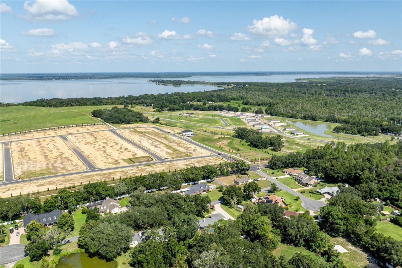 33816 Spring Drive , Leesburg, FL 34788 Photo