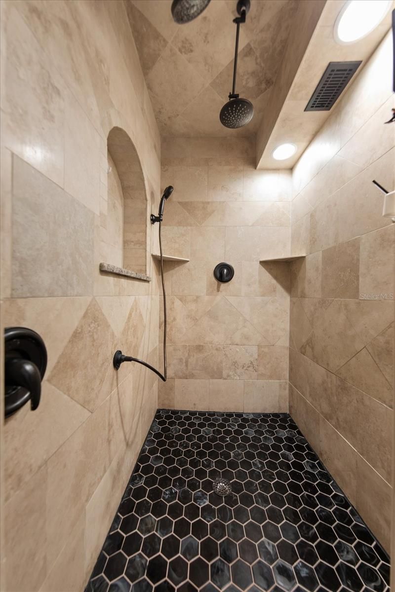 3005 Sunset Drive, Belleair Bluffs, FL 33770 Photo