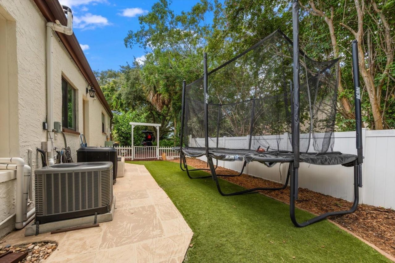 3005 Sunset Drive, Belleair Bluffs, FL 33770 Photo
