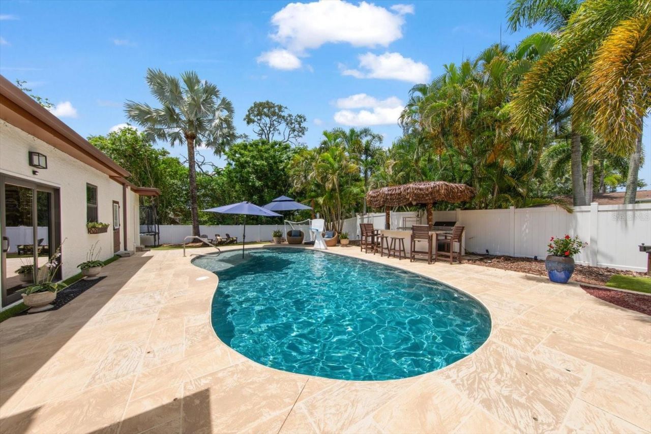 3005 Sunset Drive, Belleair Bluffs, FL 33770 Photo