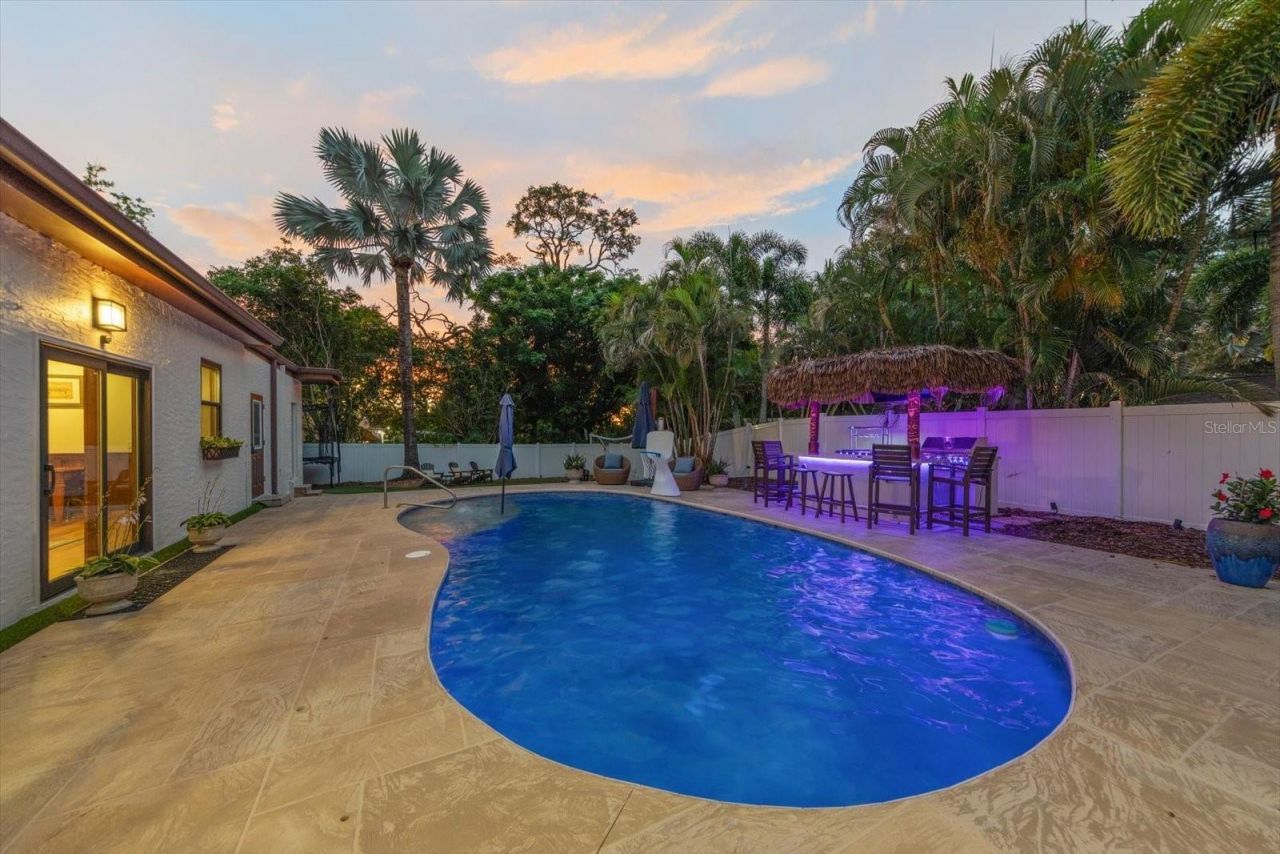 3005 Sunset Drive, Belleair Bluffs, FL 33770 Photo