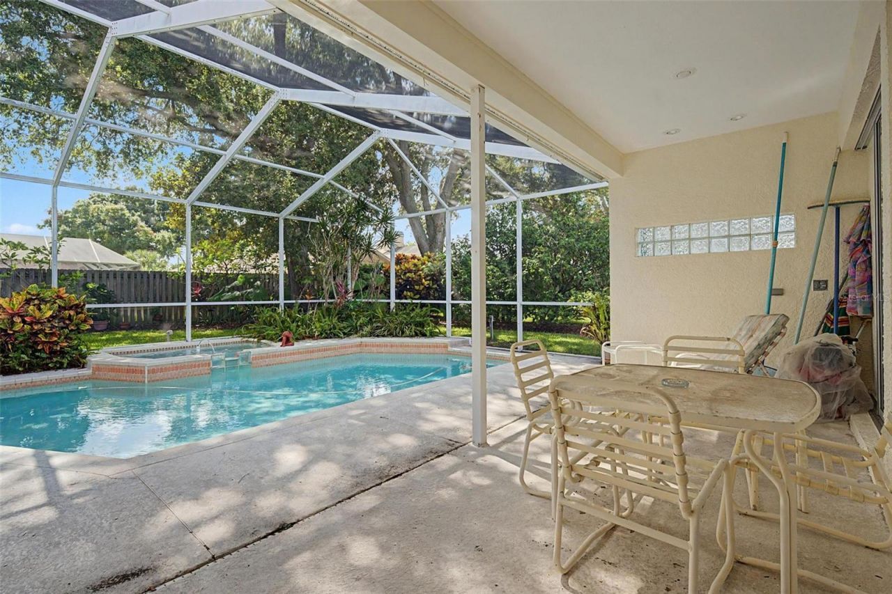 2807 Resnik Circle W, Palm Harbor, FL 34683 Photo