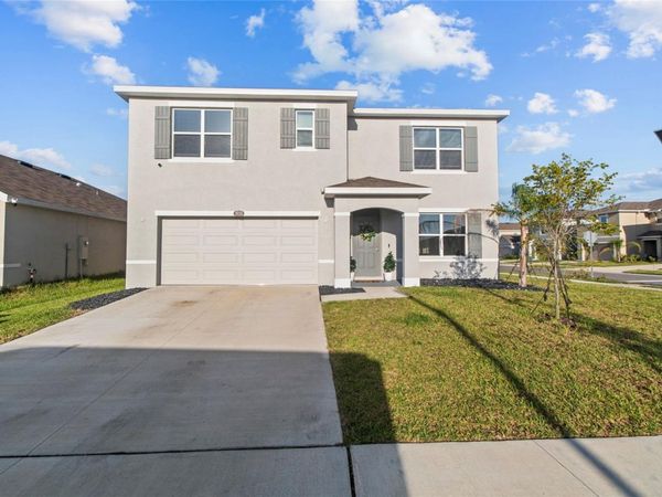 8210 DOLPHIN BLUFF BOULEVARD , WESLEY CHAPEL, FL 33545