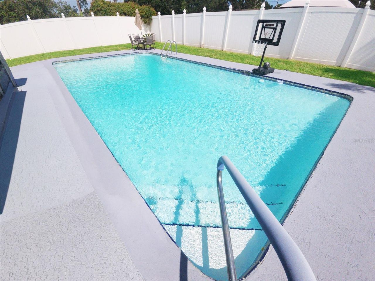 1337 Lee Court , Leesburg, FL 34748 Photo