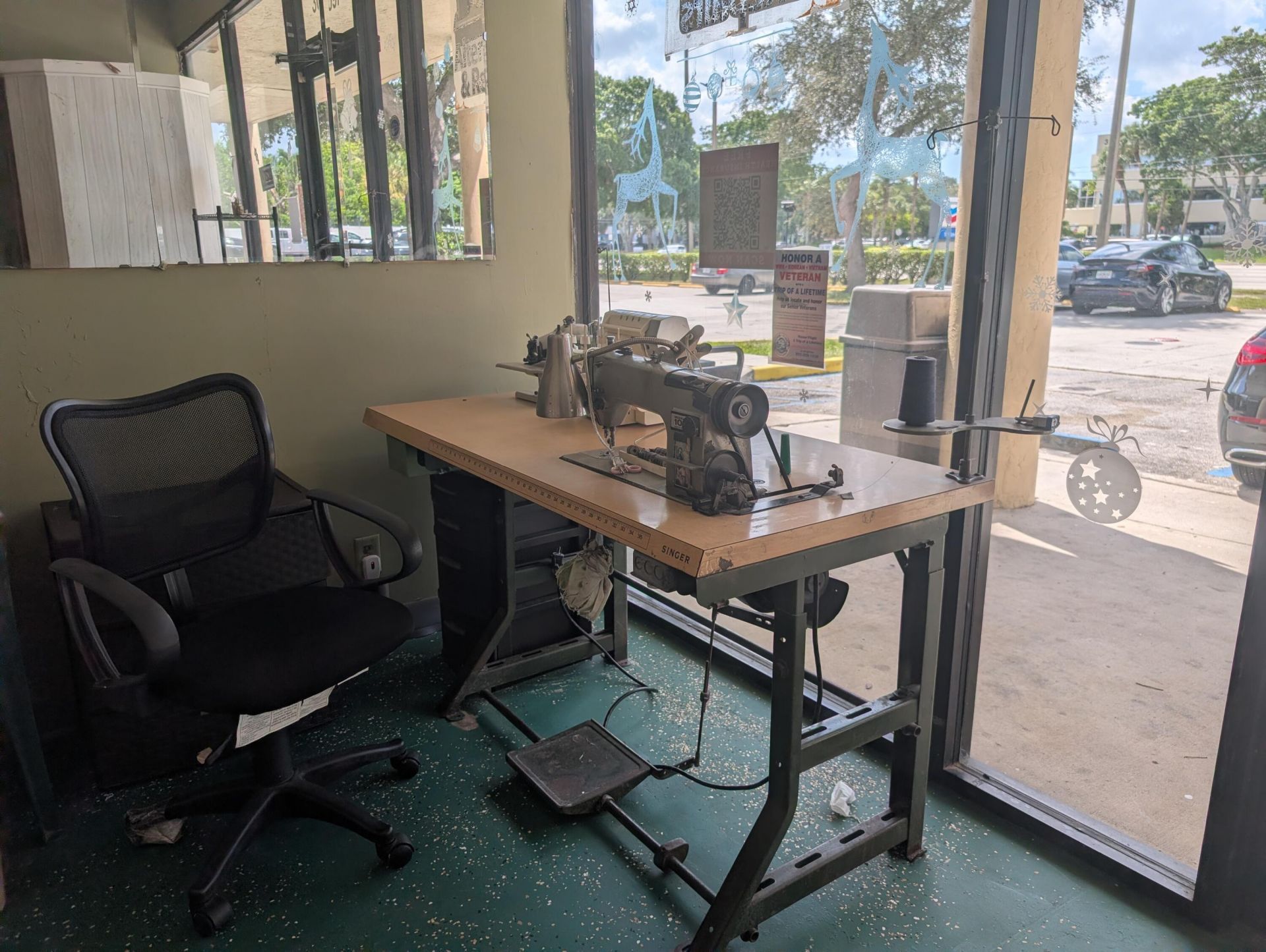 000 NW Confidential Street, Fort Lauderdale, FL 33394 Photo