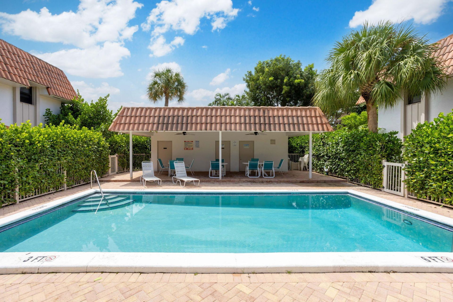 1251 S Federal Highway, Boca Raton, FL 33432 Photo