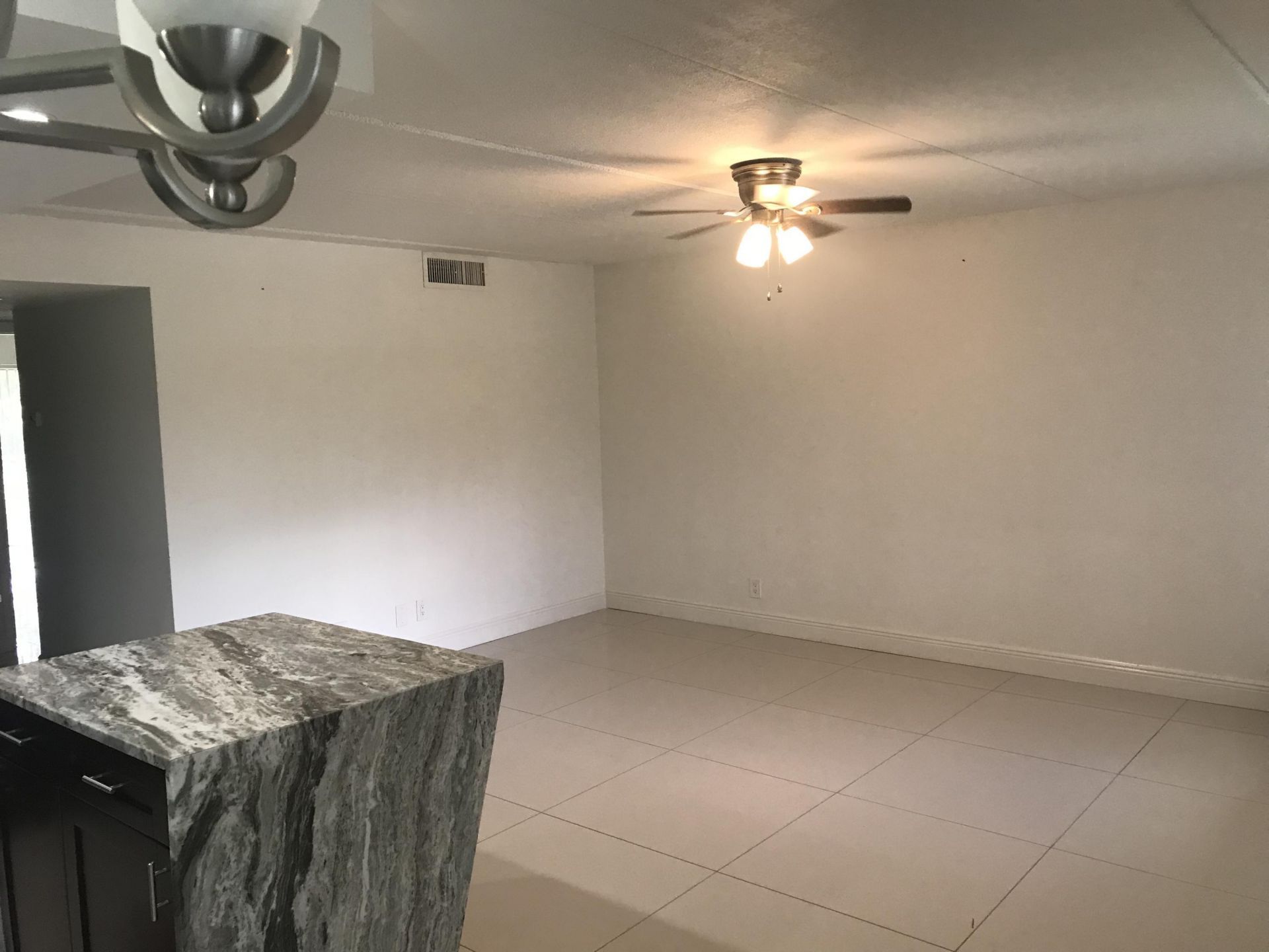 2000 Springdale Boulevard, Unit 210, Palm Springs, FL 33461 Photo