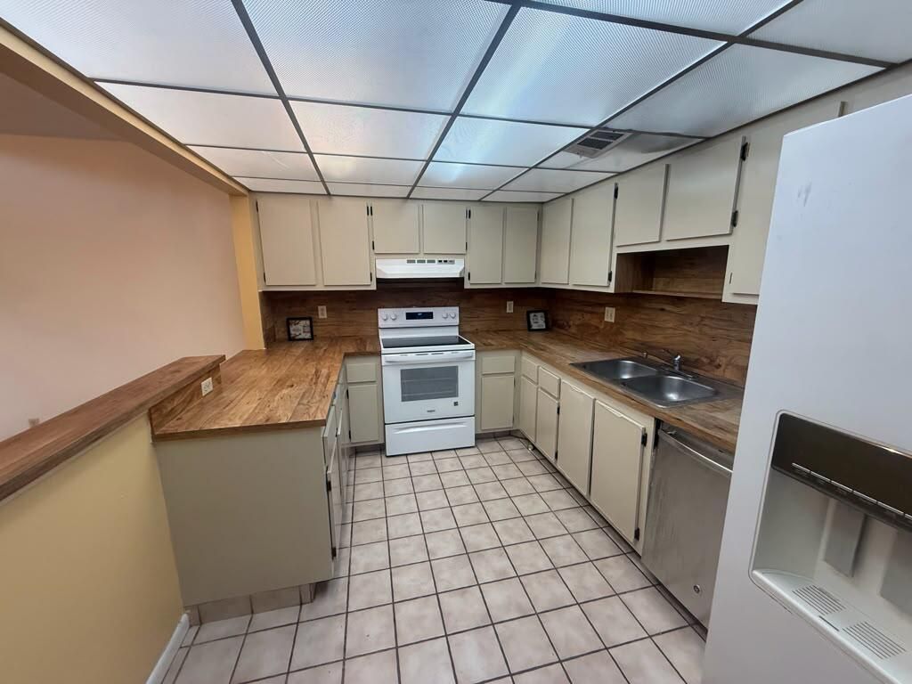 5006 S University Drive, Davie, FL 33328 Photo