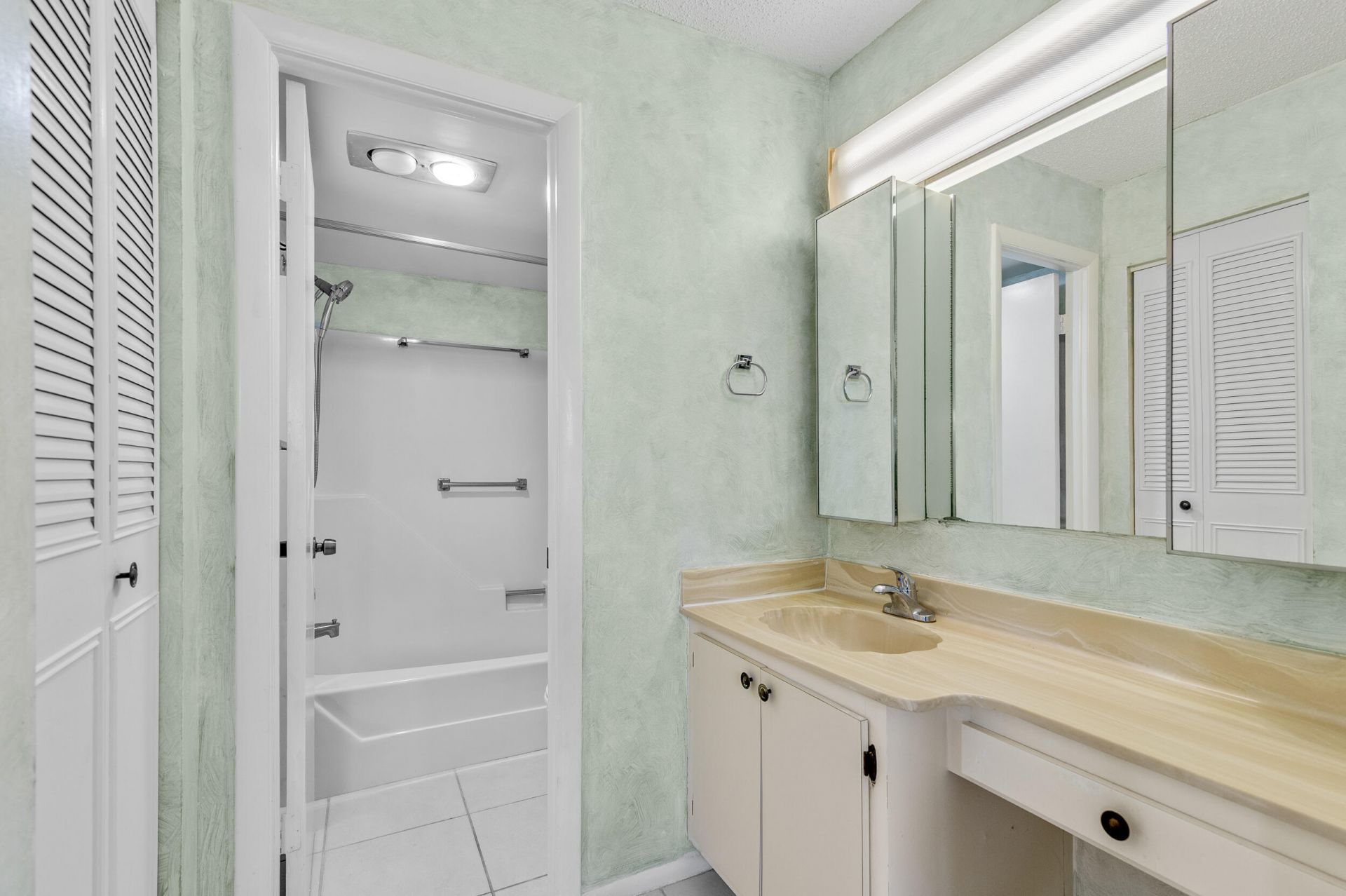 144 Lake Carol Drive, West Palm Beach, FL 33411 Photo