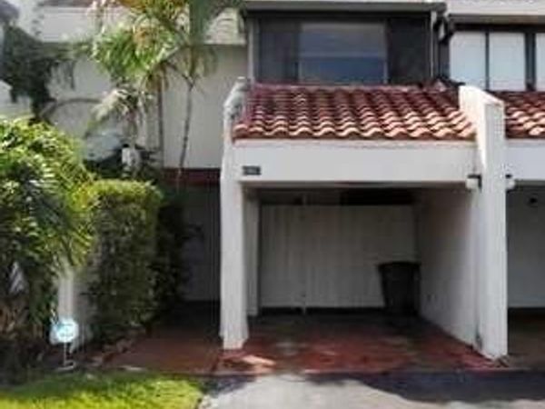6557 Racquet Club Drive, Unit 121, Lauderhill, FL 33319