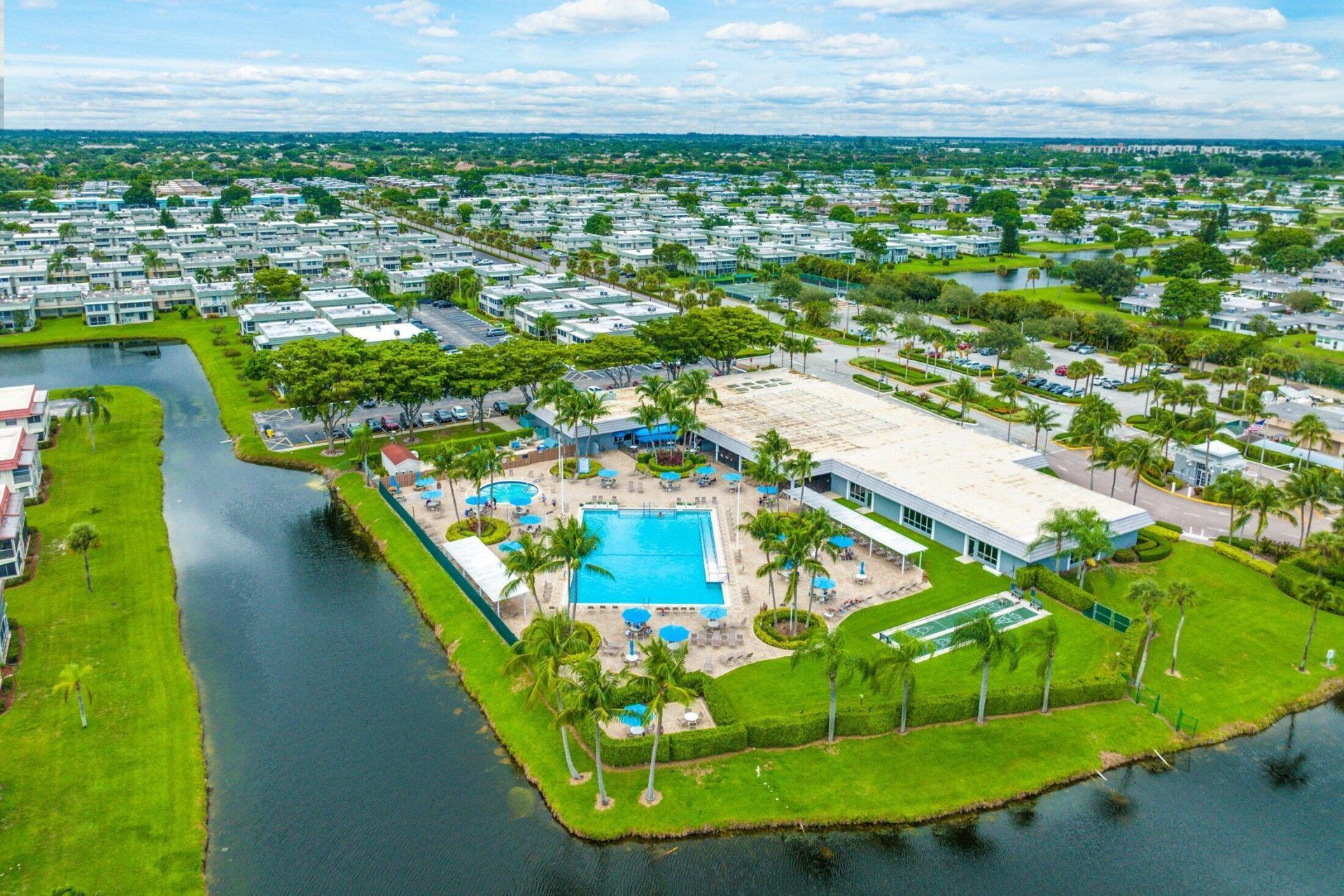 566 Saxony L, Delray Beach, FL 33446 Photo
