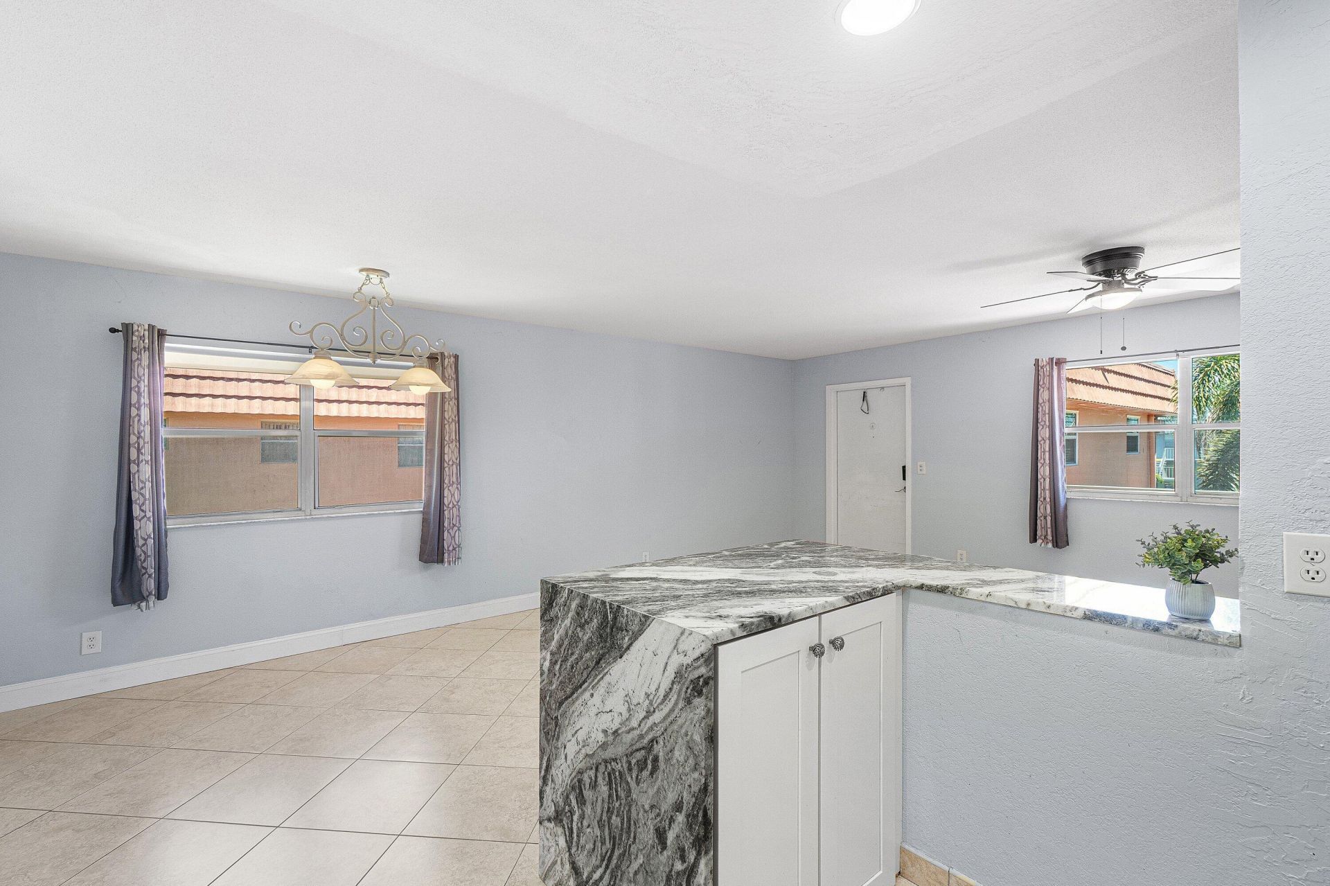 566 Saxony L, Delray Beach, FL 33446 Photo