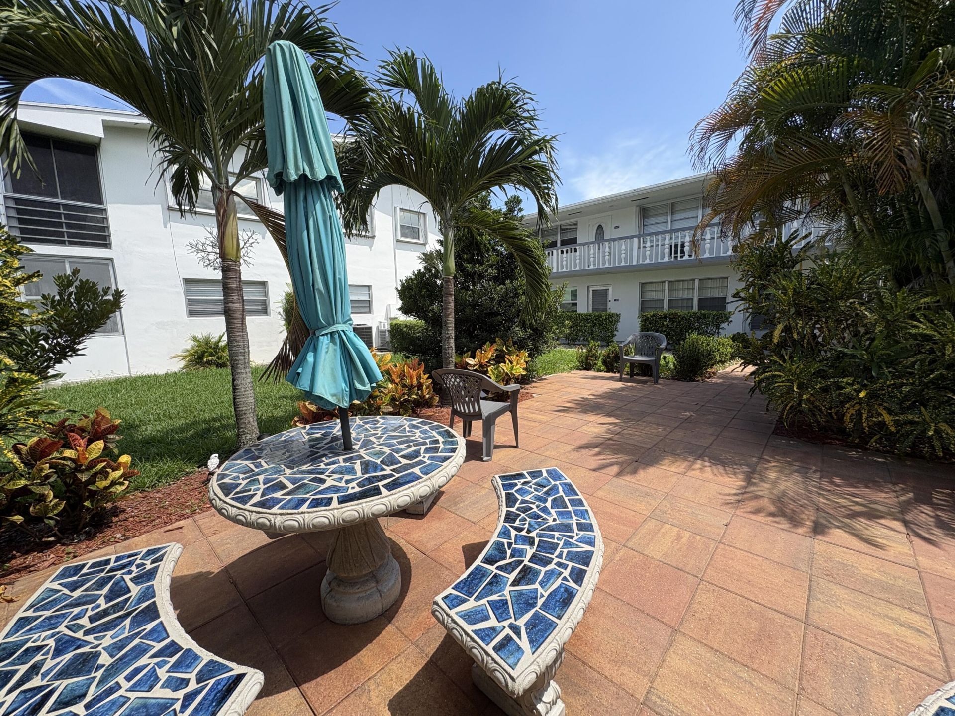 140 Windsor G, West Palm Beach, FL 33417 Photo