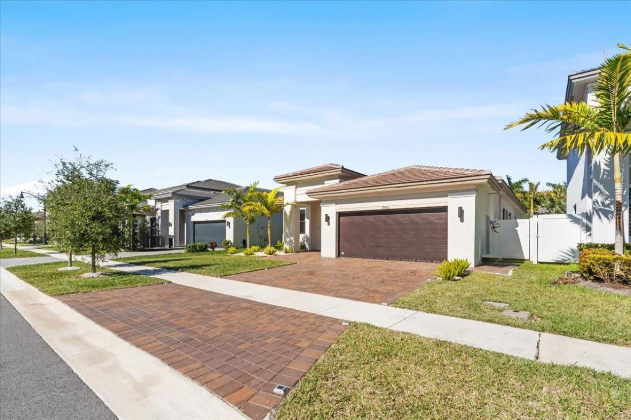 17429 SW 41st Street, Miramar, FL 33029 Photo