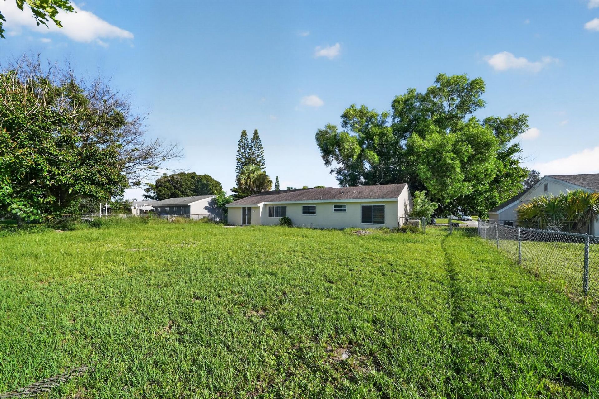 230 SW Cherryhill Road, Port Saint Lucie, FL 34953 Photo