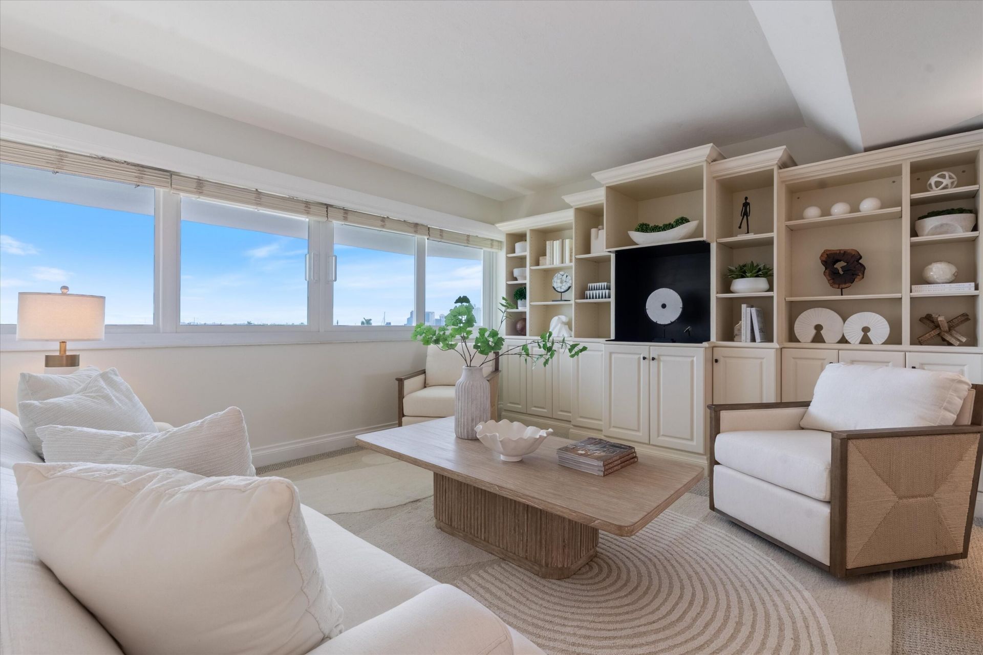 333 Sunset Drive, Unit 502, Fort Lauderdale, FL 33301 Photo