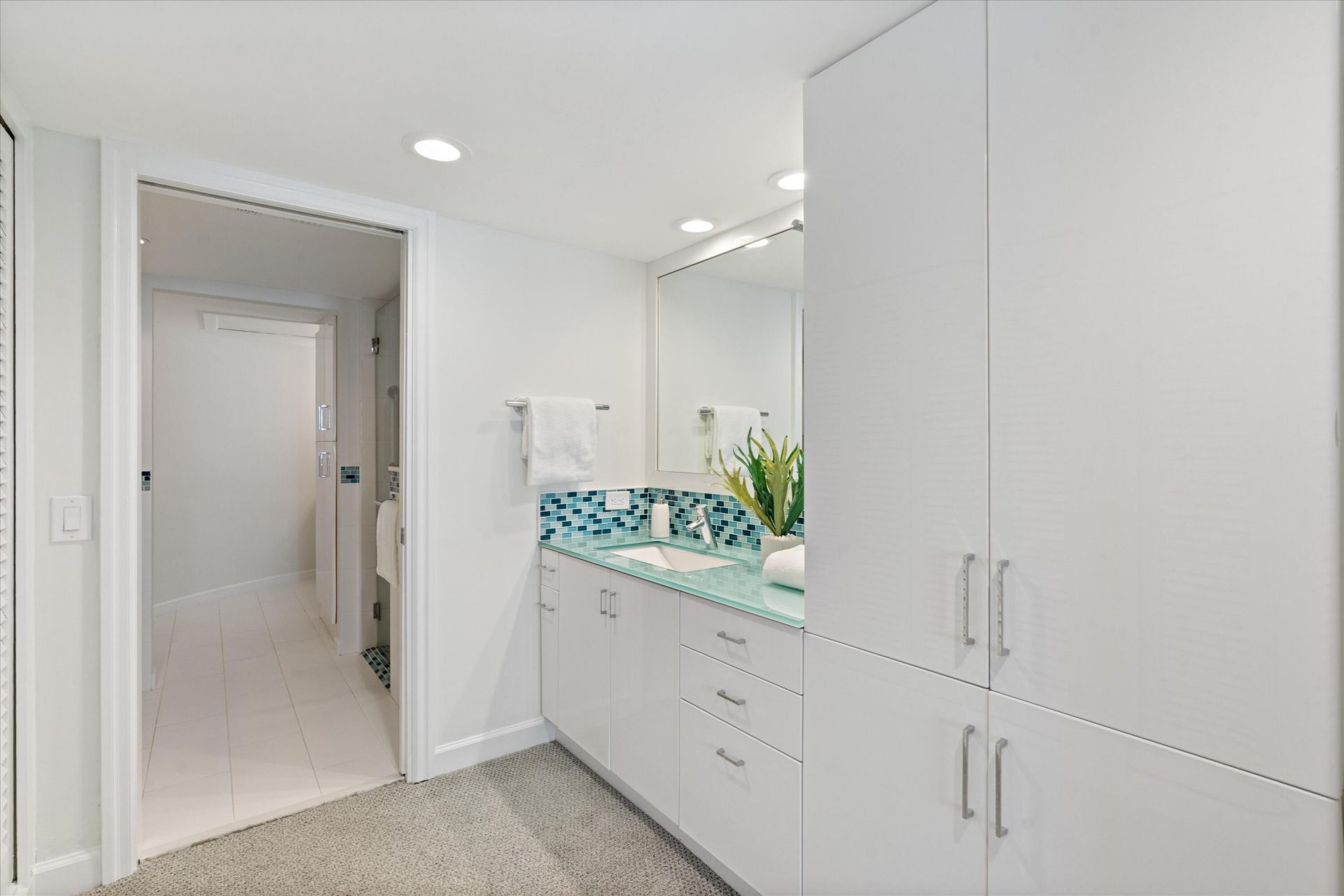 333 Sunset Drive, Unit 502, Fort Lauderdale, FL 33301 Photo