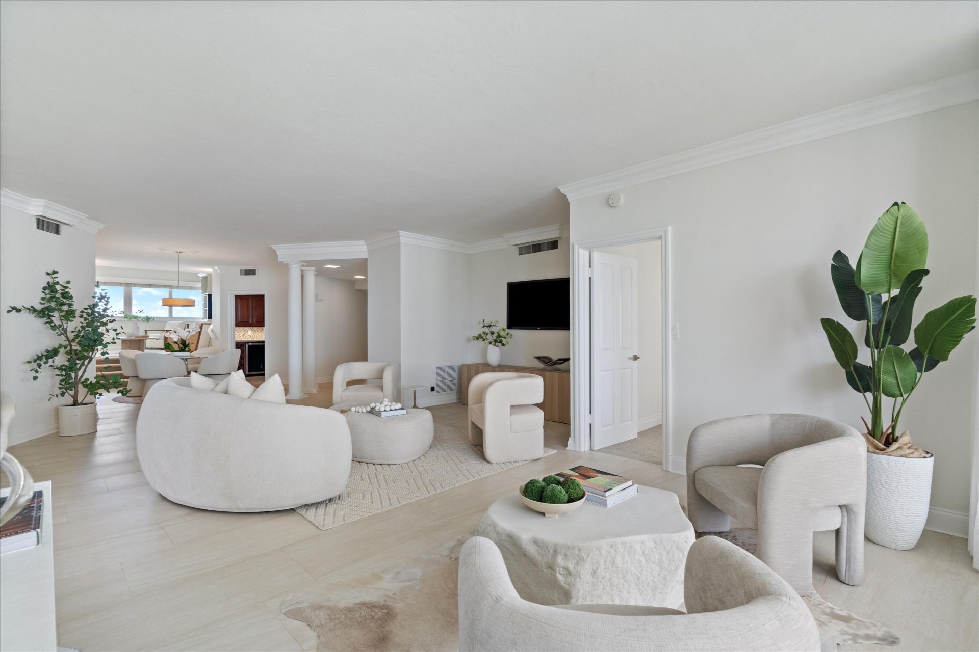 333 Sunset Drive, Unit 502, Fort Lauderdale, FL 33301 Photo