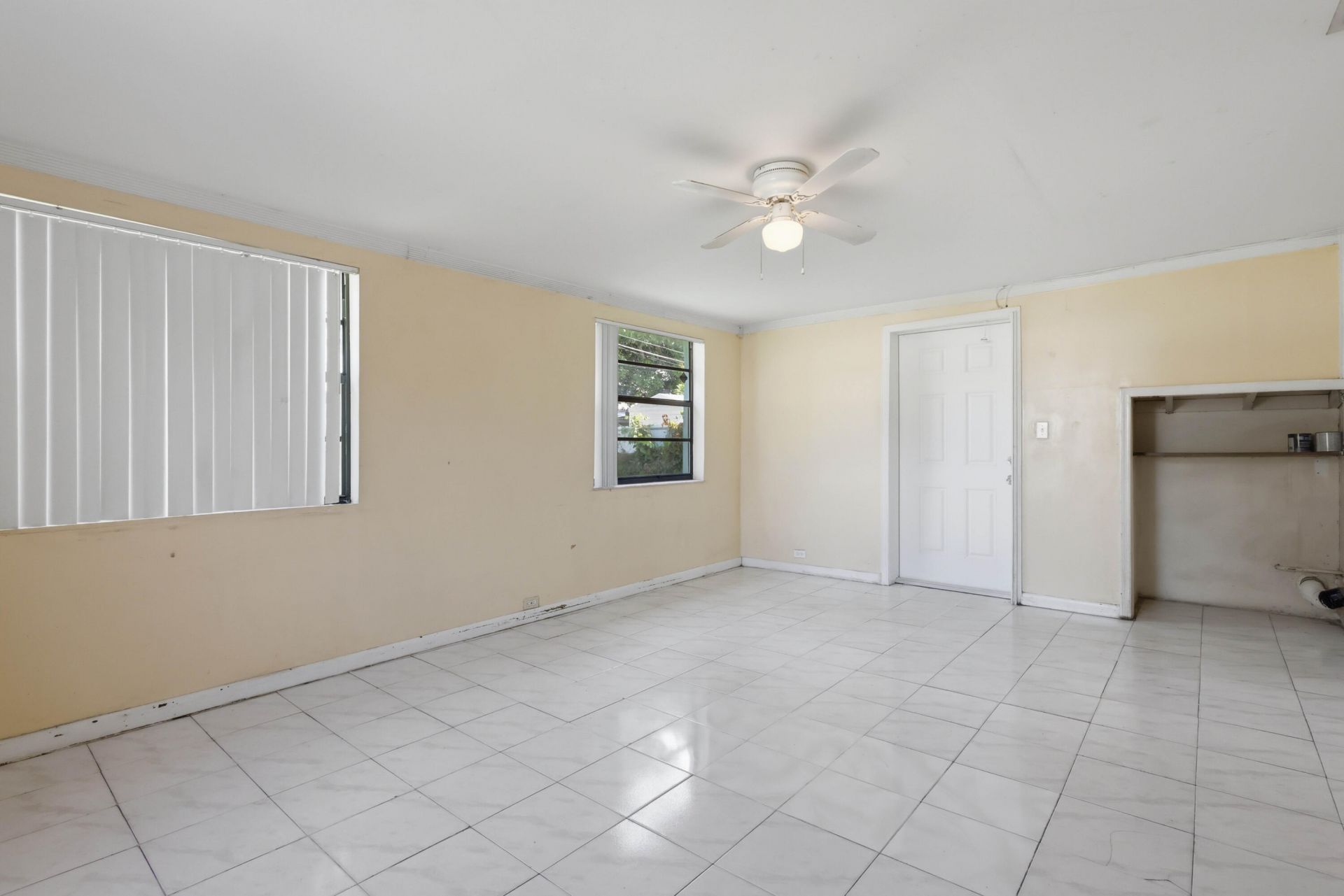 980 NW 183rd Street, Miami Gardens, FL 33169 Photo